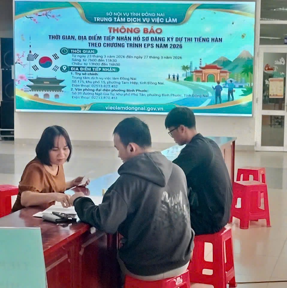 Description: C:\Users\chidtp\Desktop\Hinh\gen-n-z7662552672148_e07955084ba664dfad2513fbab4c5ed1.jpg