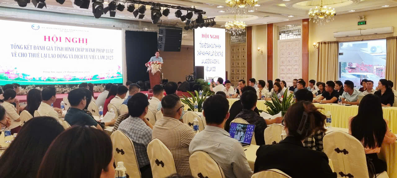 Description: C:\Users\quynhvt\Desktop\gen-n-z7755113320997_8d14cb0e236a3f72eac41a95cdc0f194.jpg